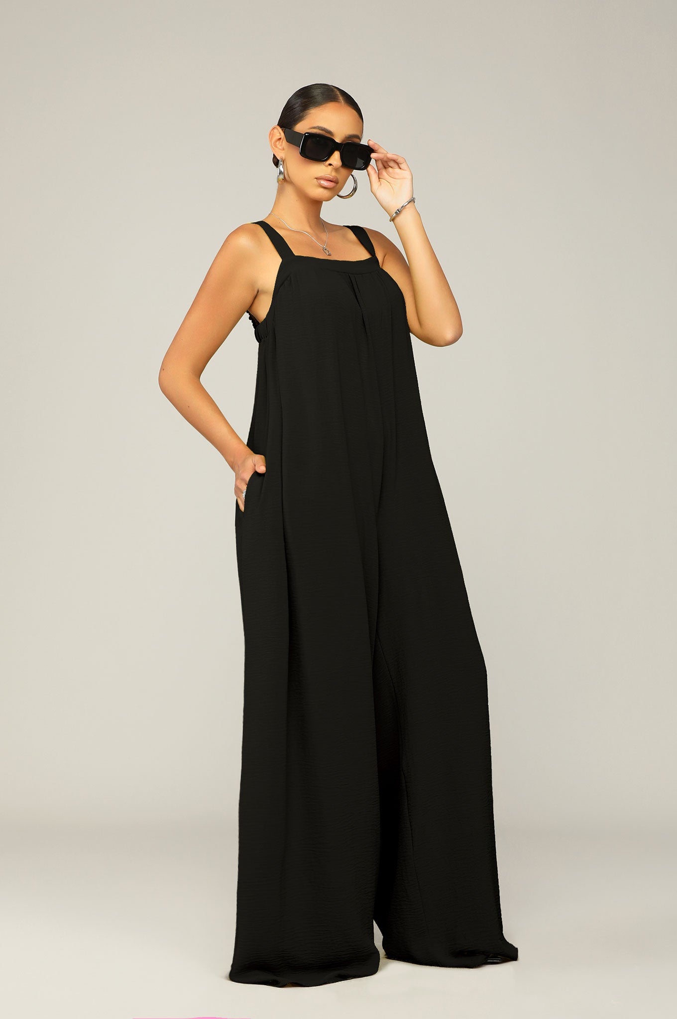 FREE RANGE JUMPSUIT- BLACK [PRE-ORDER 6/30] - Kosmios