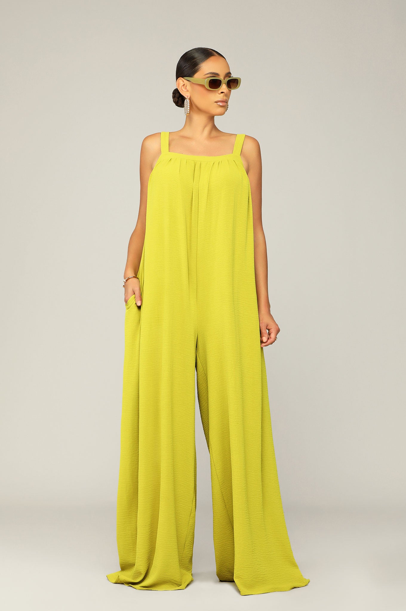 FREE RANGE JUMPSUIT- GREEN [PRE-ORDER 6/30] - Kosmios